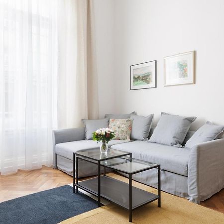 Cozy In The Heart Of Zagreb - H Apartment Exterior photo